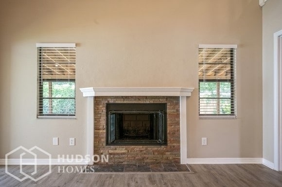 Building Photo - NOW AVAILABLE! - 2025 Darlington Oak Dr, S...