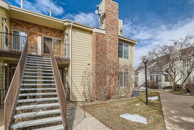 Building Photo - Beautiful 2 bed 1 bath Condo in Aurora
