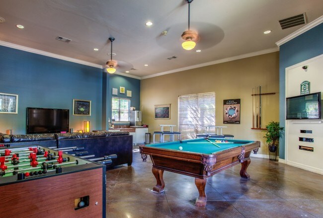 Campus Crossings at Rams Pointe Apartments - Fort Collins, CO ...