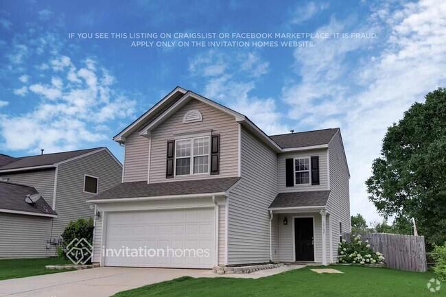 Building Photo - 10102 Green Hedge Ave