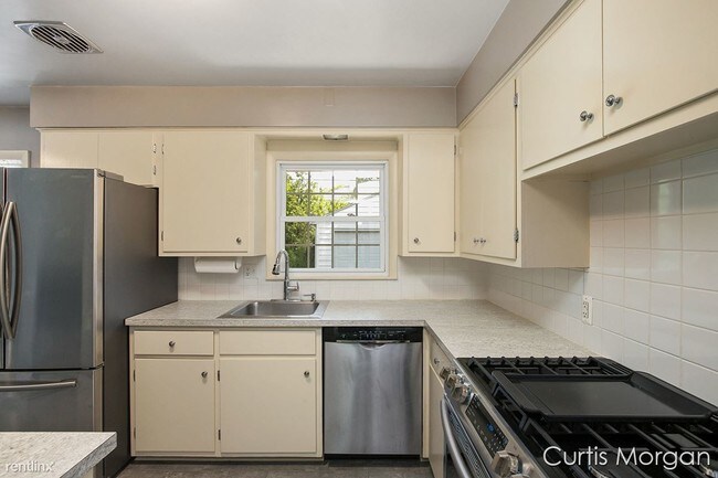 Building Photo - 3 br, 2 bath House - 1520 Sherwood Ave SE