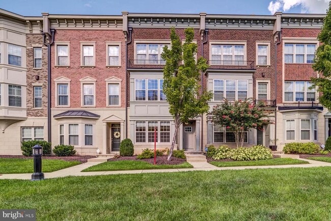 Foto del edificio - 705 River Mist Dr