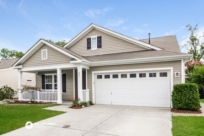 Building Photo - 821 Traditions Park Dr