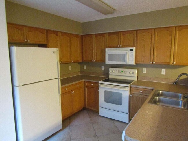 Foto del edificio - 2212 White Pine Cir