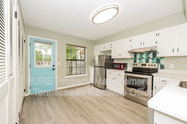 Foto del edificio - 6048 Deal Ave