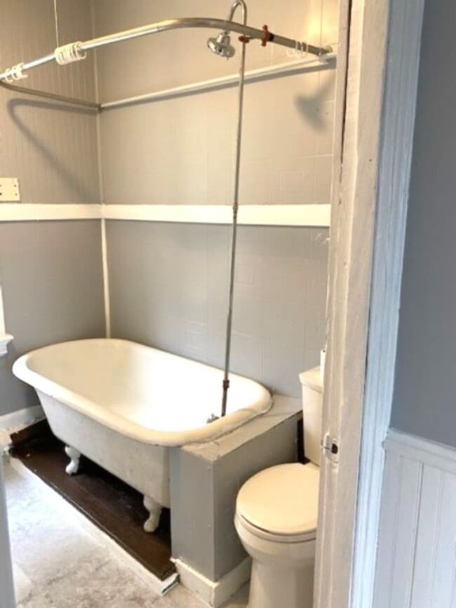 Building Photo - 4 Osborn St