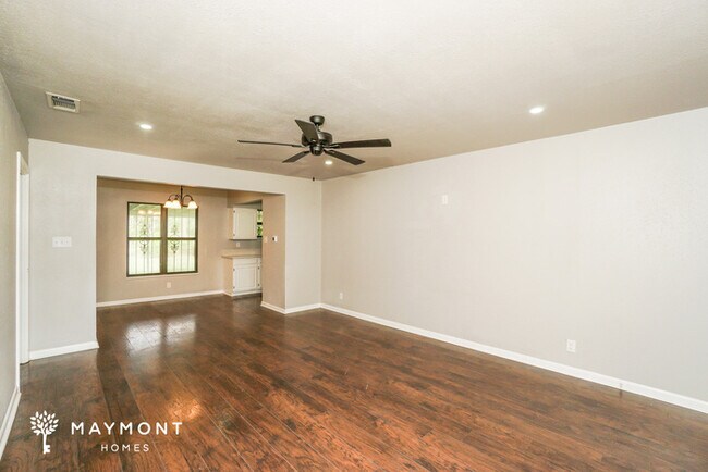 Foto del edificio - 815 Upland Rd