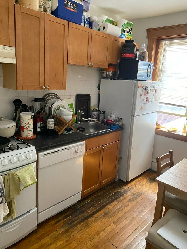 99 Hancock St Unit 2, Cambridge, MA 02139 Condo for Rent in Cambridge