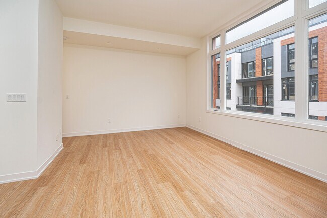 Building Photo - 8 Steckley House Ln