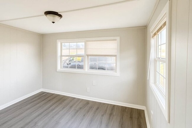 Building Photo - 50 Ponder Dr