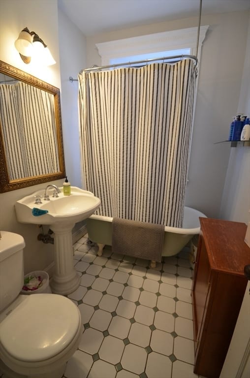 Building Photo - 51 Park Dr