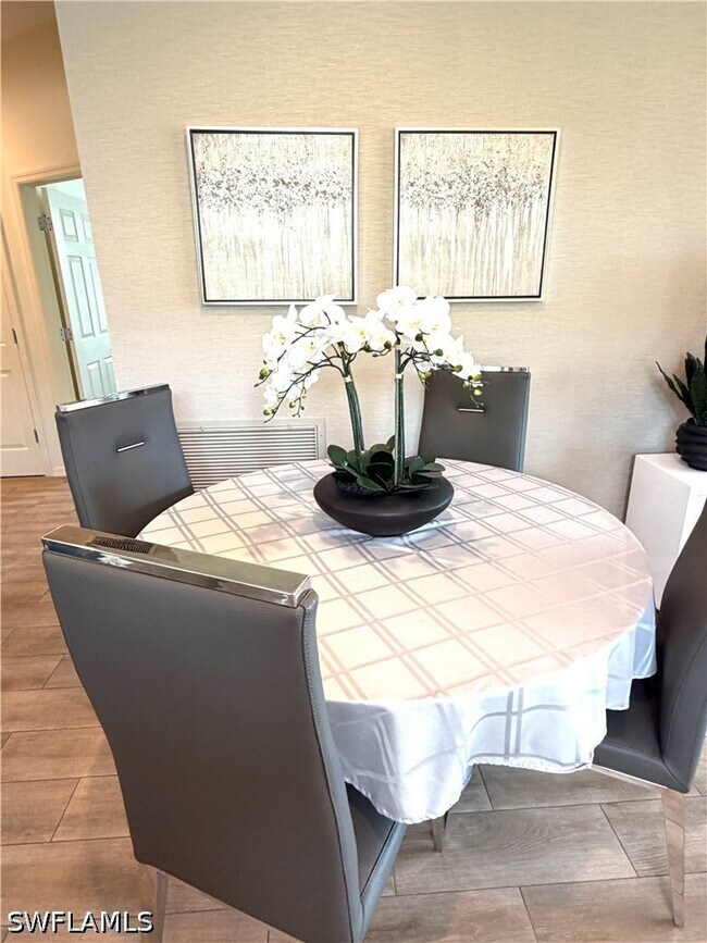Foto del edificio - 8736 Querce Ct