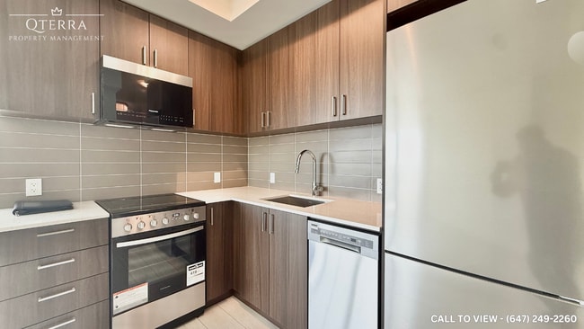 Building Photo - 8020 Derry Rd