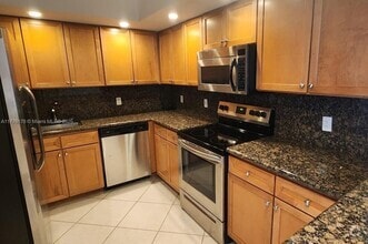 Building Photo - 5600 Collins Ave