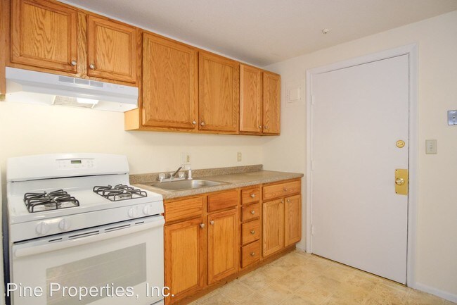 1905 Middlesex St Lowell, MA 01851 - Alquileres en Lowell, MA