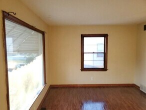 Building Photo - 1388 Beechcrest St NW