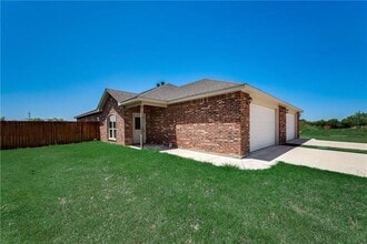 Building Photo - 6035 Jennings Dr