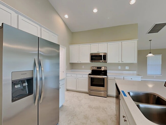 Foto del edificio - 311 Tandil St