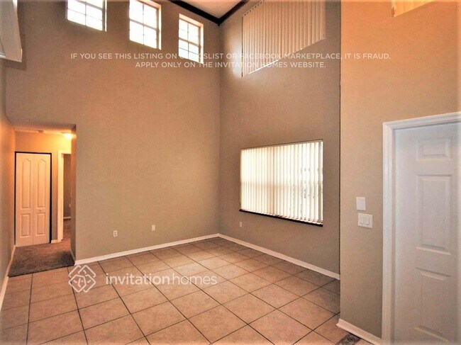 Foto del edificio - 4721 SW 153rd Terrace