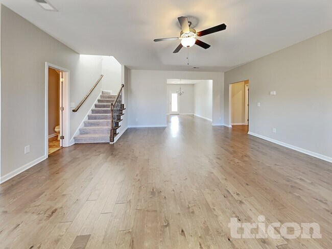 Foto del edificio - 925 Beverly Ct