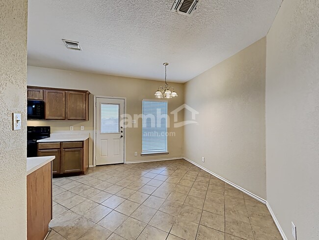 Foto del edificio - 8610 Still Moon