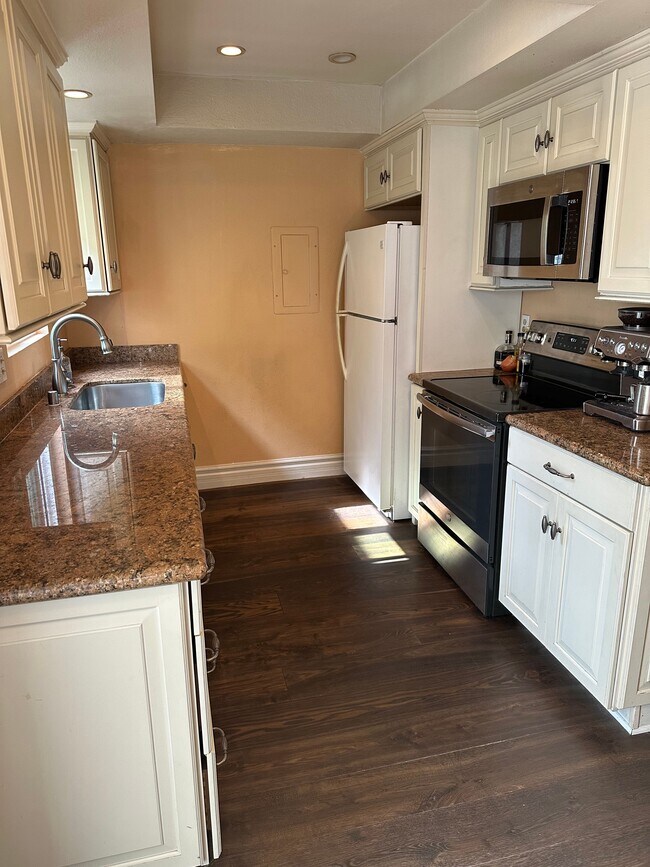 Foto del edificio - 2119 Voorhees Ave