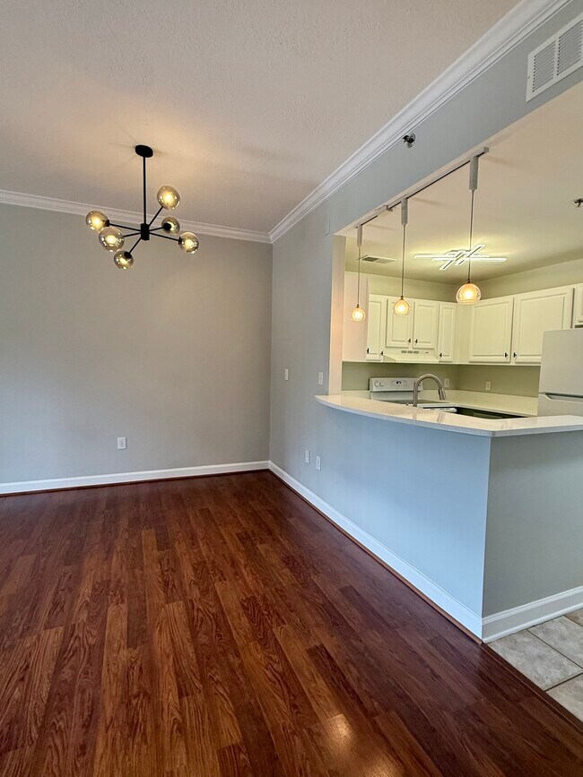 Foto del edificio - 1101 Juniper St NE