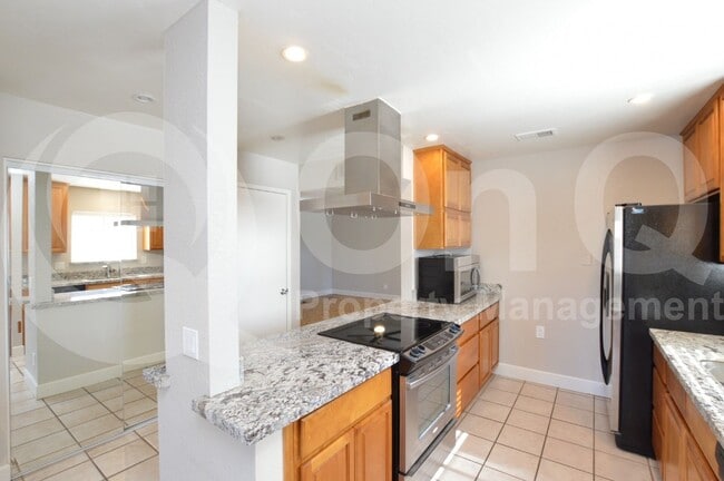 Foto del edificio - 850 S River Dr