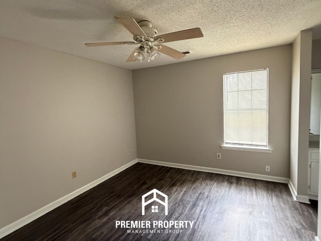 Building Photo - Move-In Ready 3BR Home in Raleigh | Hardwood Floors, Formal Dining & Fenced Yard