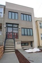 Building Photo - 141 Beach St