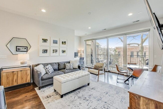 Foto del edificio - 1057 N Winchester Ave