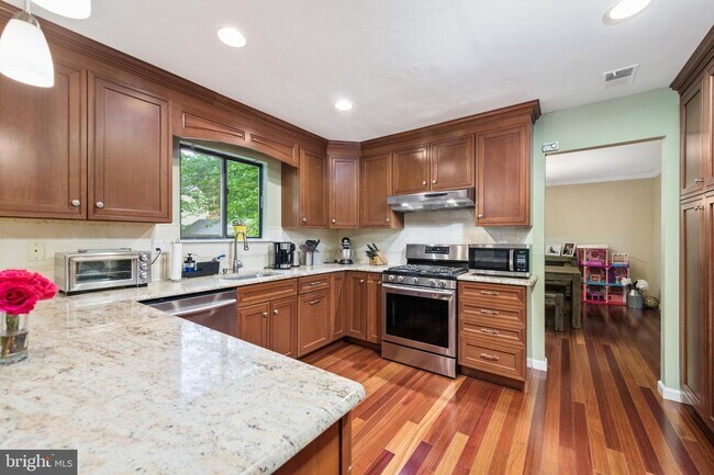 Building Photo - 132 Drakes Drum Dr