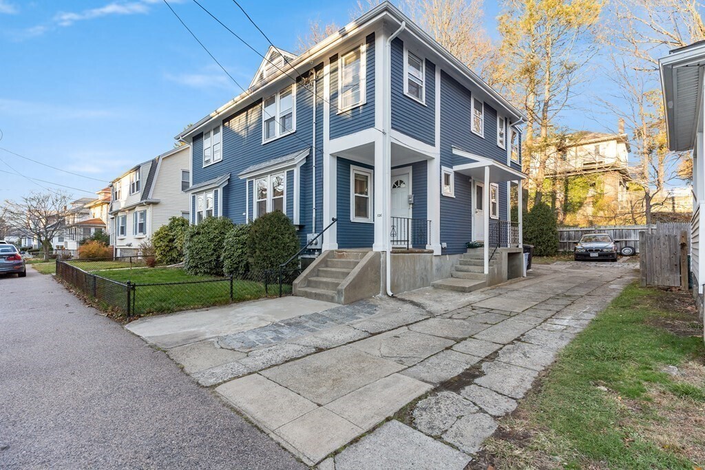 126 Glendale Rd Unit 1, Quincy, MA 02169 Room for Rent in Quincy, MA