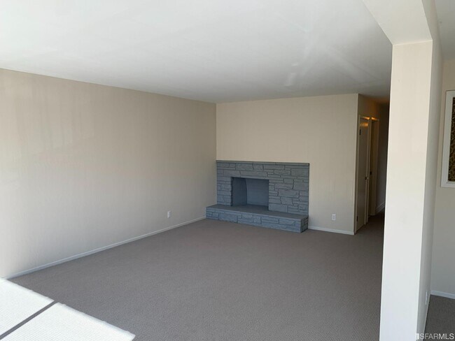 Building Photo - 128 Parker Ave