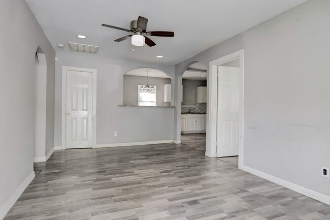 Building Photo - 7438 Bywood St