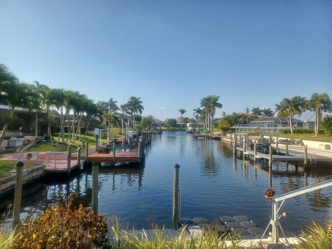 Foto del edificio - COMING SOON: Spacious Gulf Access 3 BR / 3 BA Home With a Large Screened Lanai for Entertaining &...