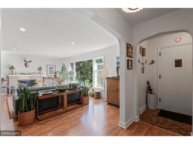 Foto del edificio - 191 Otis Avenue