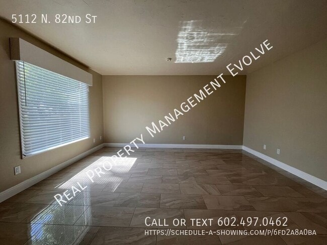 Building Photo - Fantastic Scottsdale Townhome!