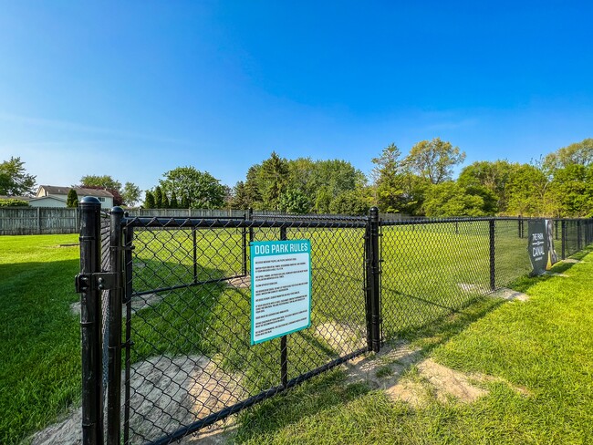 Building Photo - Park On Canal Apartments - Clinton Twp, MI