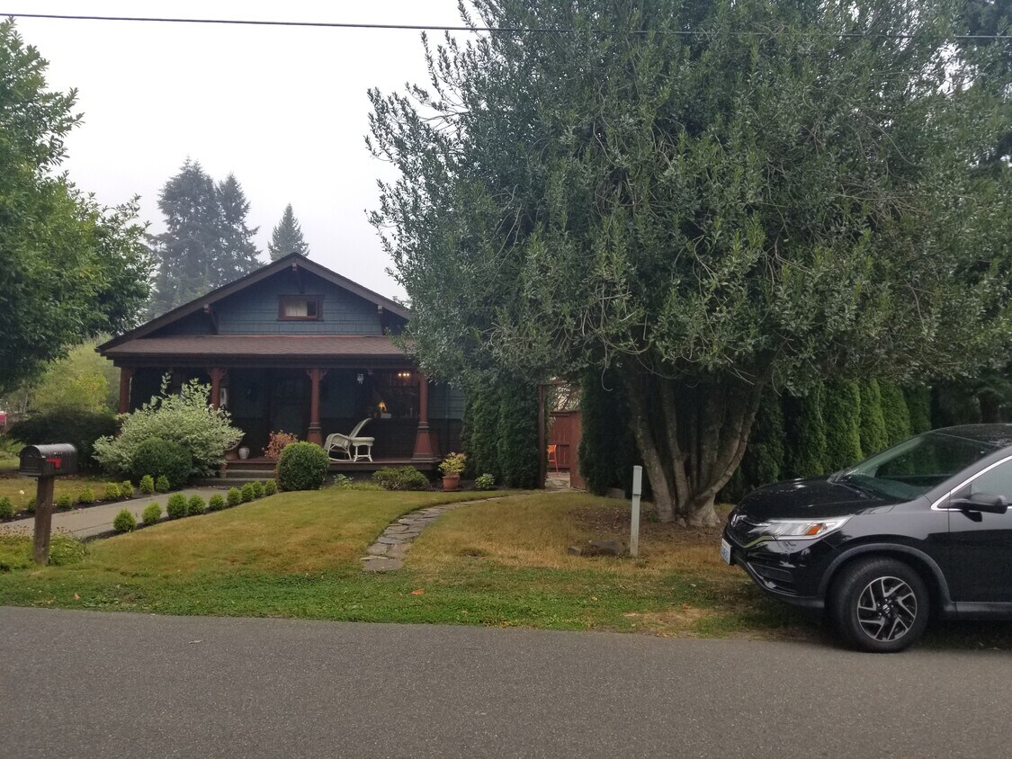 1524 Brawne Ave NW Unit Little, Olympia, WA 98502 Apartments in