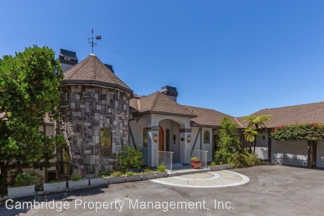 Building Photo - 14345 Saddle Mountain Dr