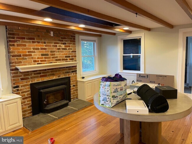 Foto del edificio - 6270 Davis Rd