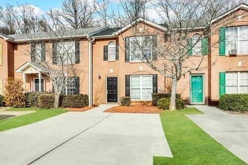 Foto del edificio - 3825 Waldrop Ln