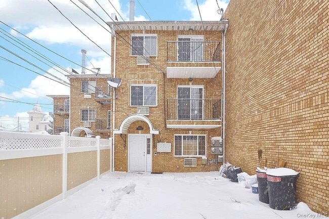 Building Photo - 93-21 197th St