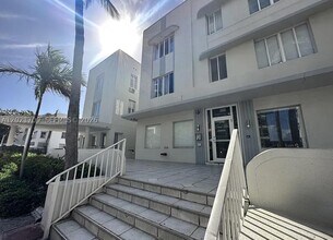 Building Photo - 3700 Collins Ave