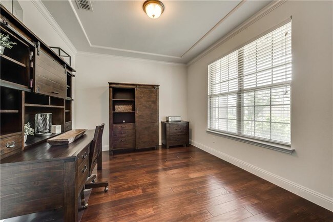 Foto del edificio - 2408 Marshbrook Dr