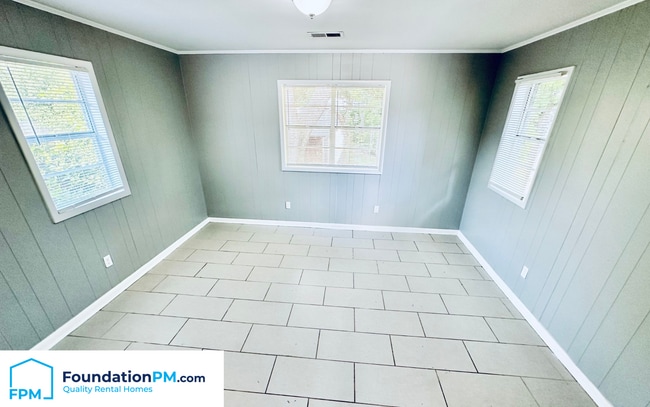 Foto del edificio - 3405 Hallbrook St