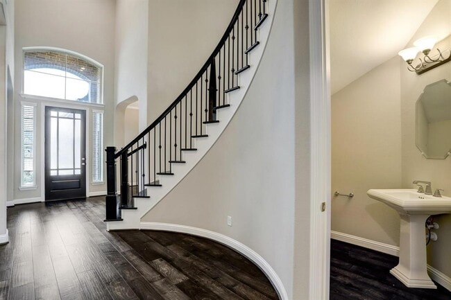 Building Photo - 17322 Legend Creek Ct