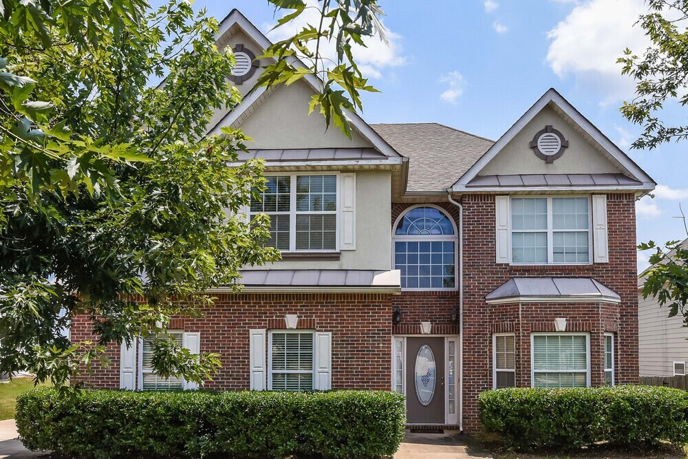 Primary Photo - 917 Southfork Dr