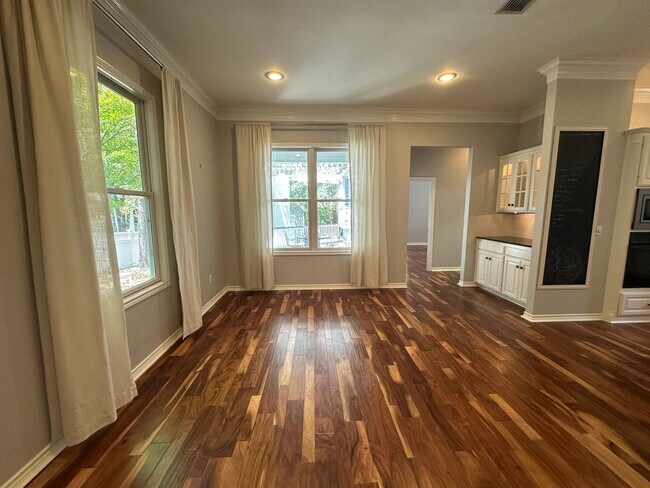 Foto del edificio - 3934 Hanover Pl